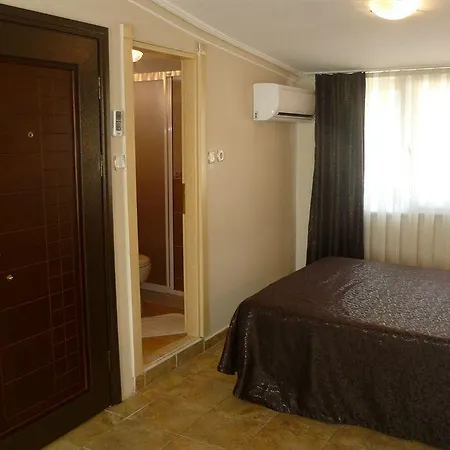 Hotel Ekim 3*