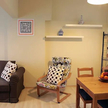 Ekim Hotel