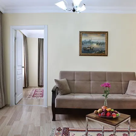 Ekim 3* Istanbul