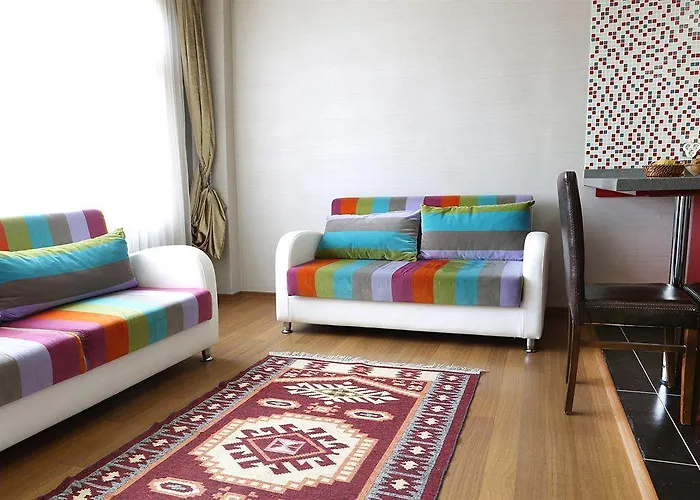 Ekim 3* Istanbulská provincie